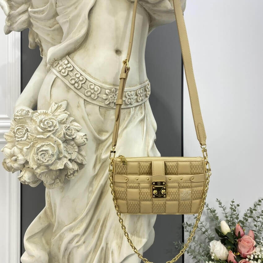 Louis Vuitton Pochette Troca M59046 M59048 M59049