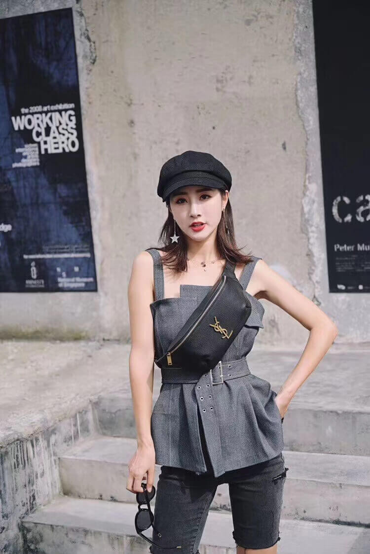 Saint Laurent YSL Classic Monogram Belt Bag In Grain Leather 569737