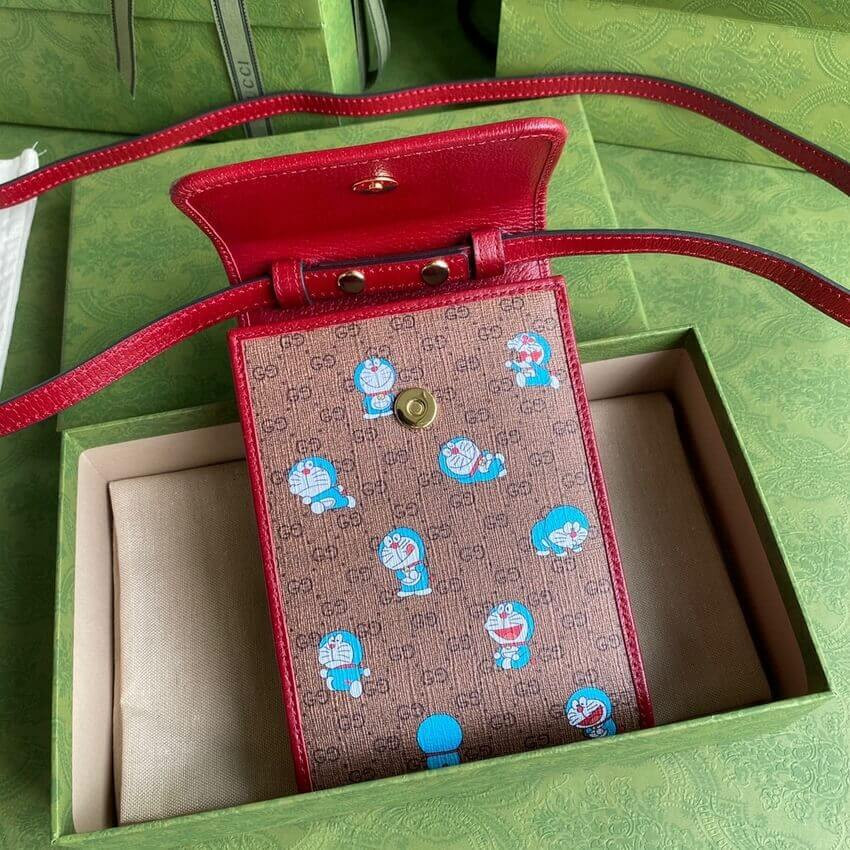 Doraemon x Gucci Mini Bag 647805