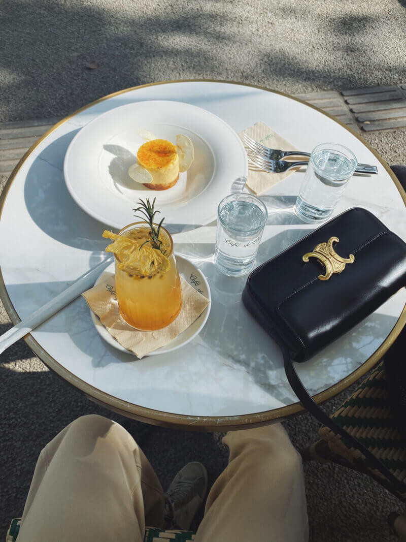 Celine Triomphe Shoulder Bag In Shiny Calfskin 194143 Black