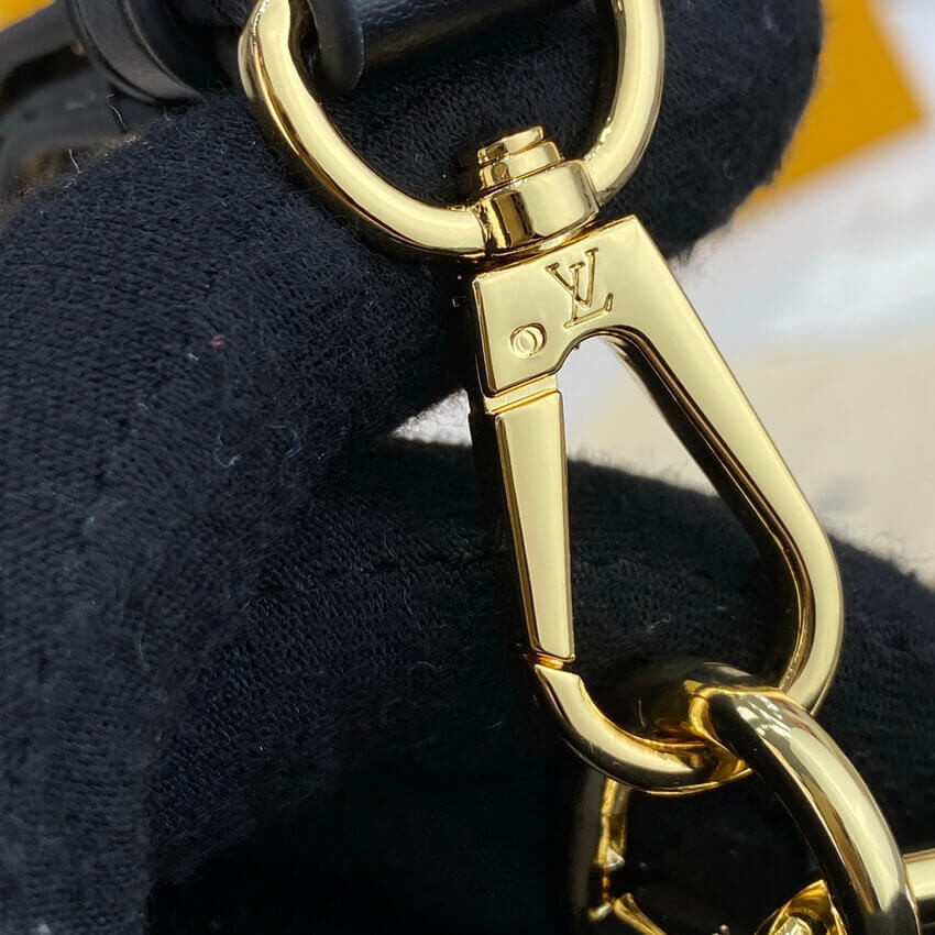 Louis Vuitton Epi Grained Leather Twist MM M59411