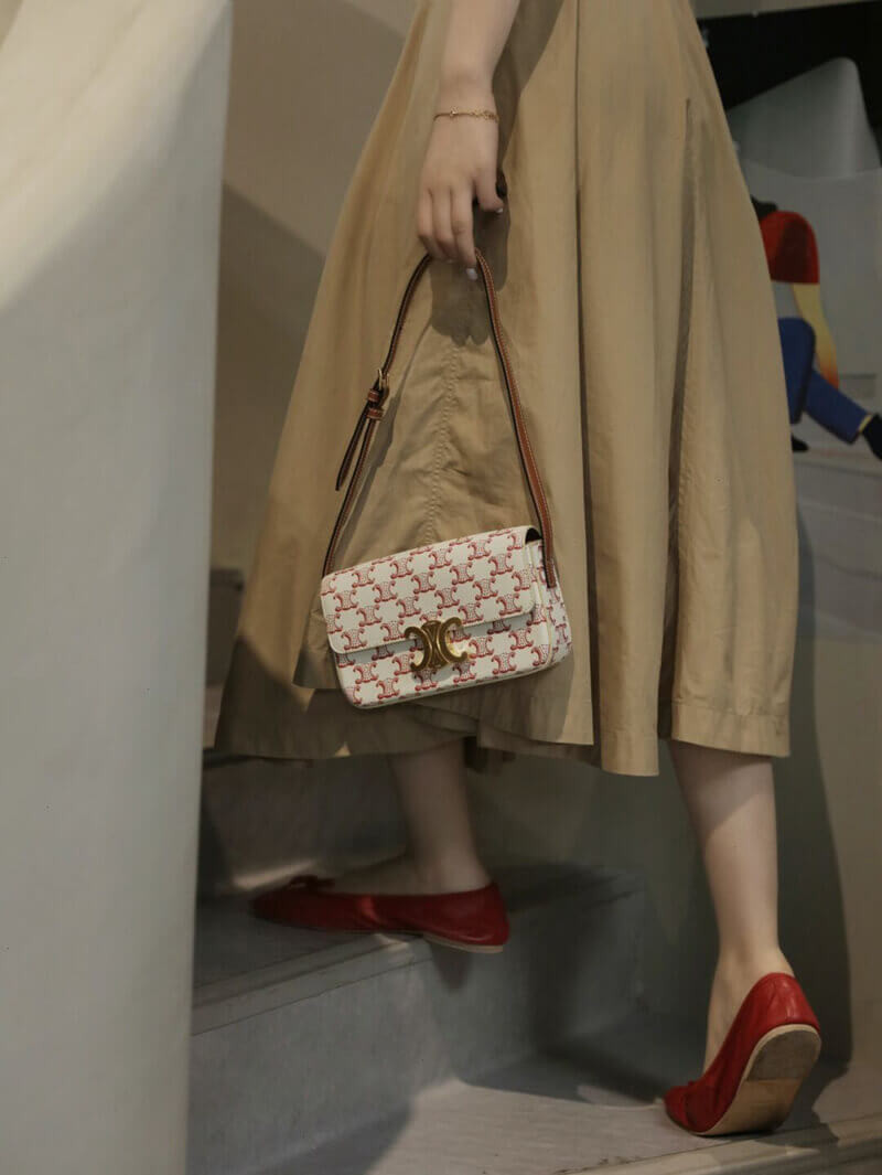 Celine Triomphe Shoulder Bag In Triomphe Canvas and Calfskin 194142