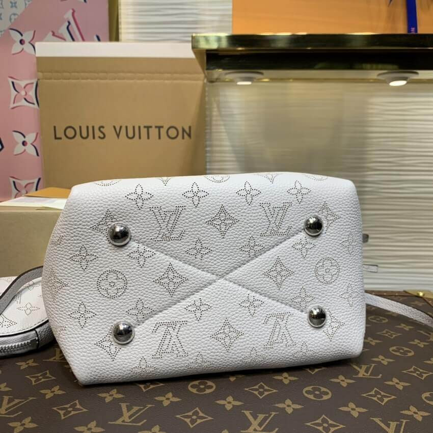 Louis Vuitton Mahina Leather Bella M58480