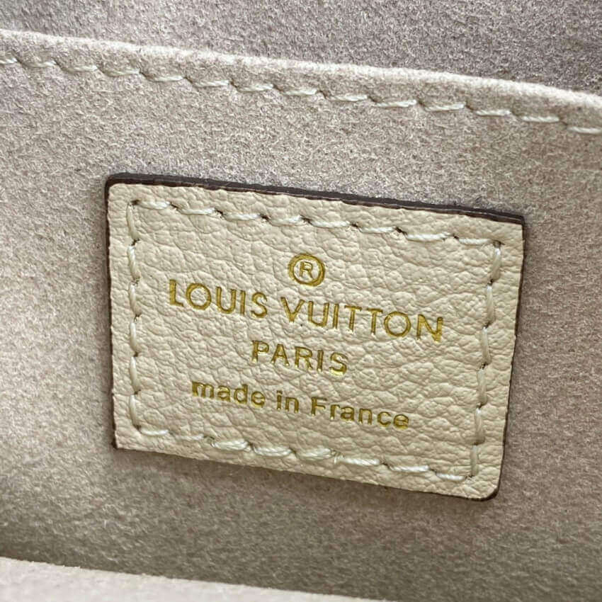 Louis Vuitton Petit Sac Plat M80449