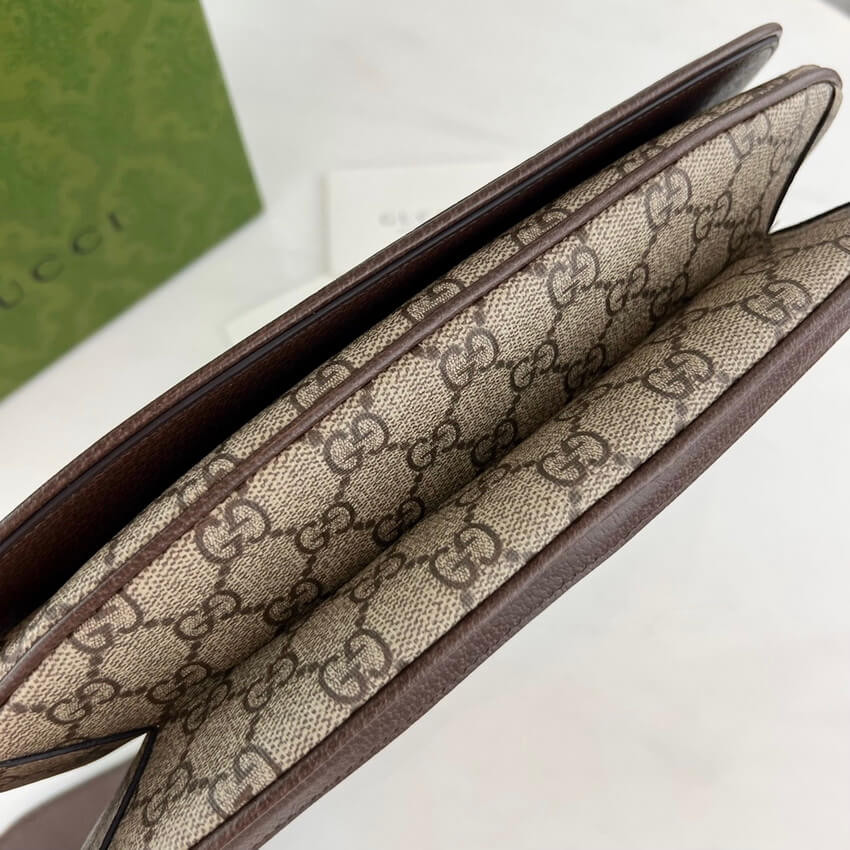 Gucci Blondie Medium Shoulder Bag With Round Interlocking G 699210