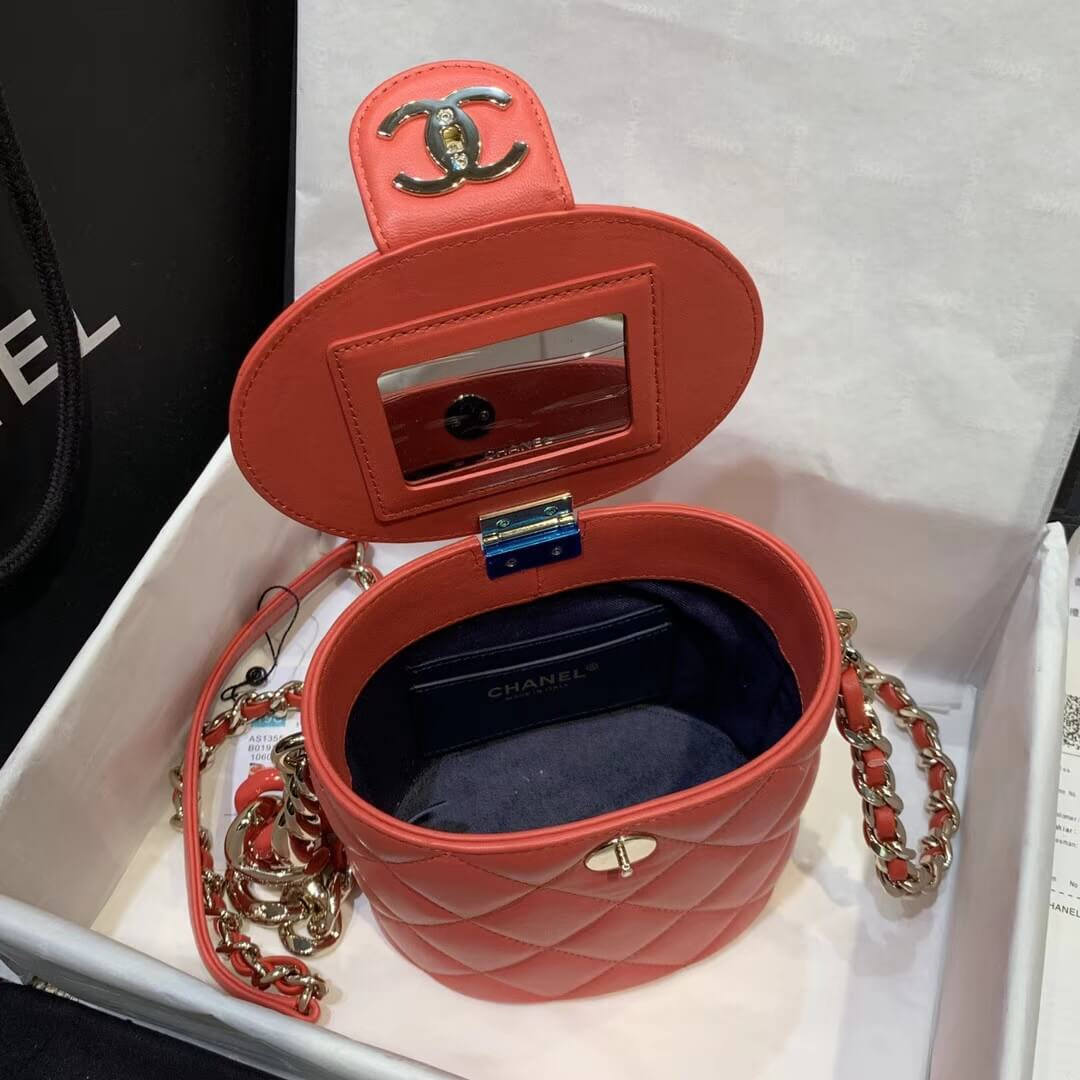 Chanel Round Vanity Case AS1355