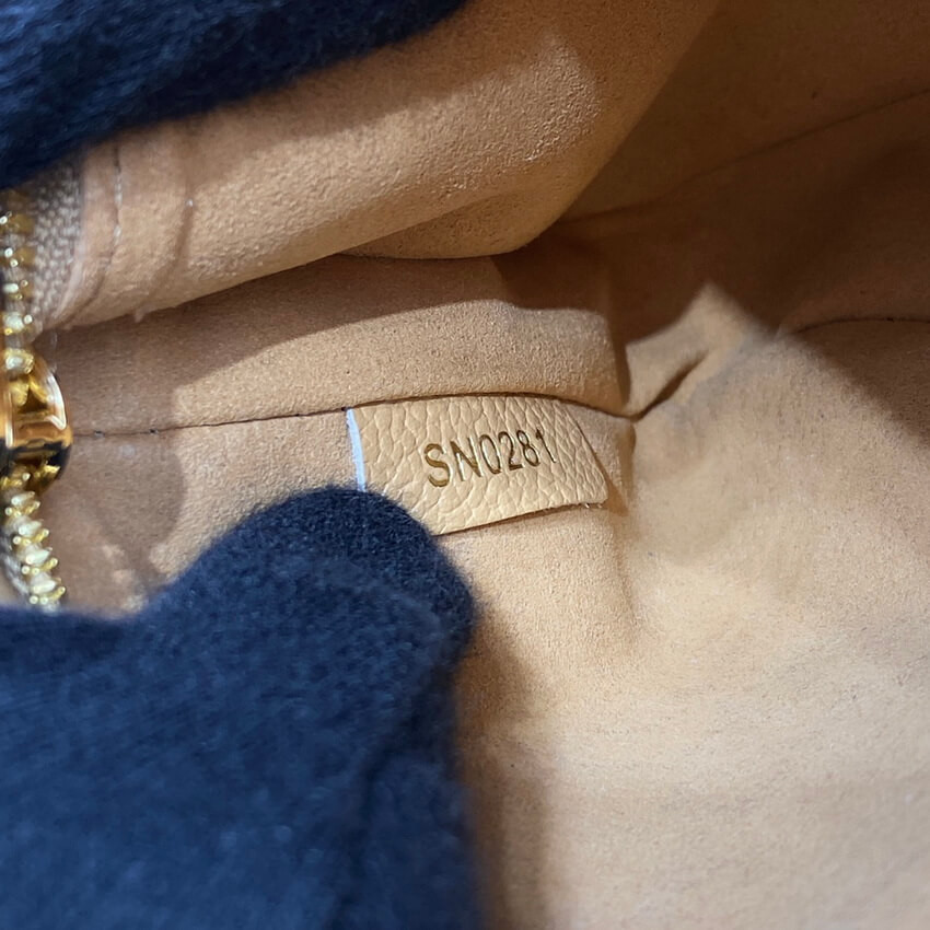 Louis Vuitton Monogram Empreinte Easy Pouch On Strap M81137 Arizona Beige