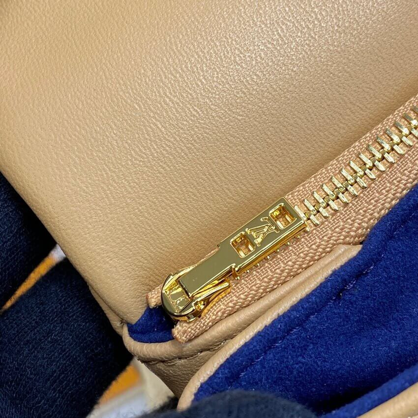 Louis Vuitton Pochette Coussin M80818 Camel Brown