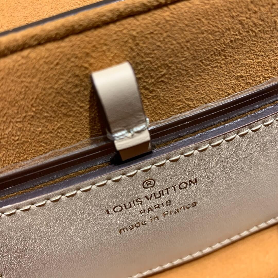 Louis Vuitton Monogram Tape Twist MM M53801