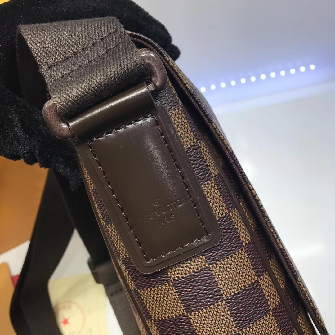 Louis Vuitton Damier Ebene Canvas District PM N41212
