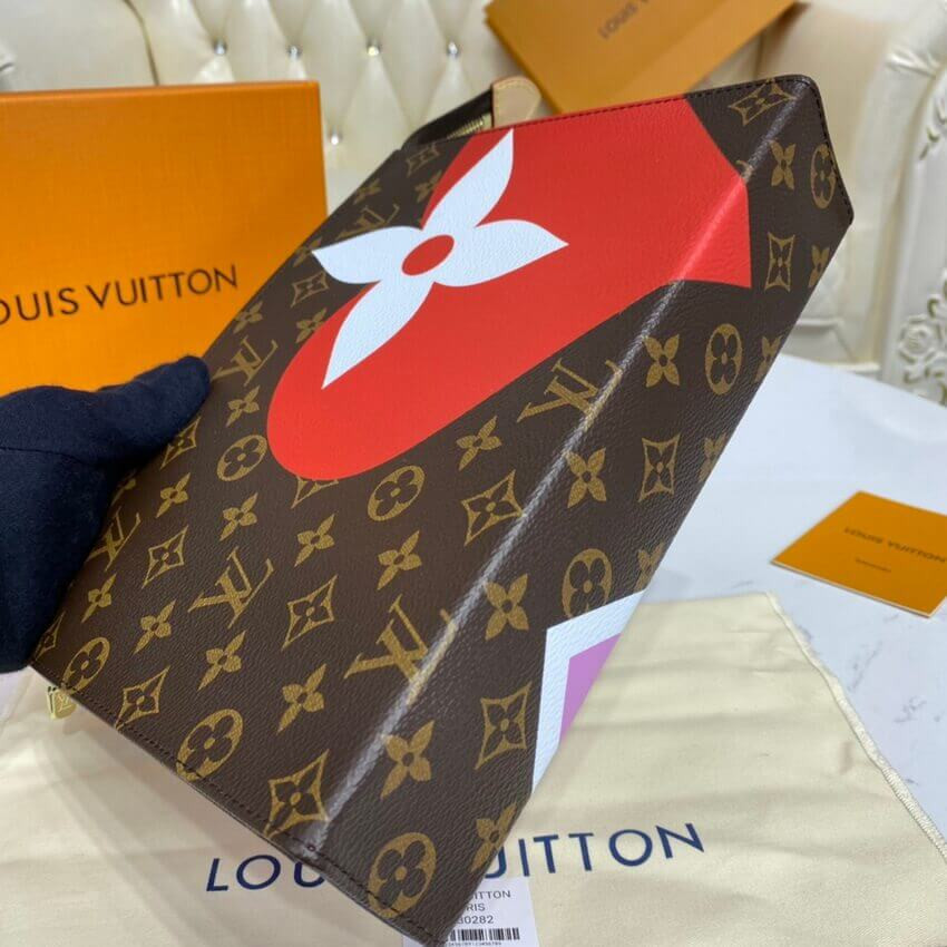 Louis Vuitton Game On Toiletry Pouch 26 M80282