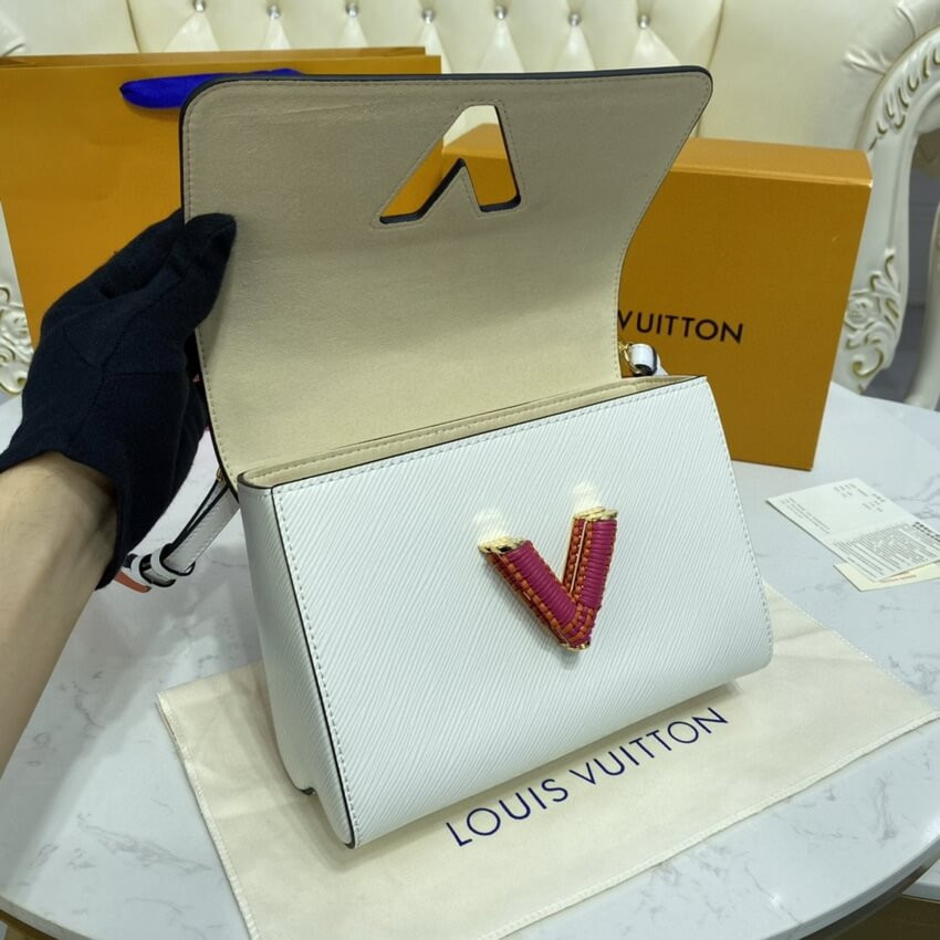 Louis Vuitton Twist MM M57666 M57667