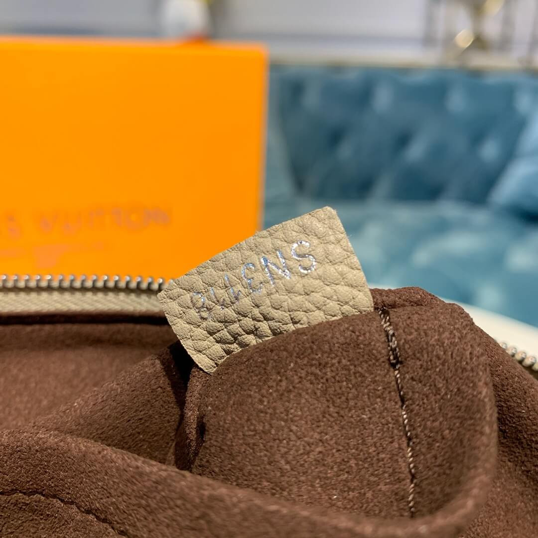 Louis Vuitton Babylone Chain BB M53913