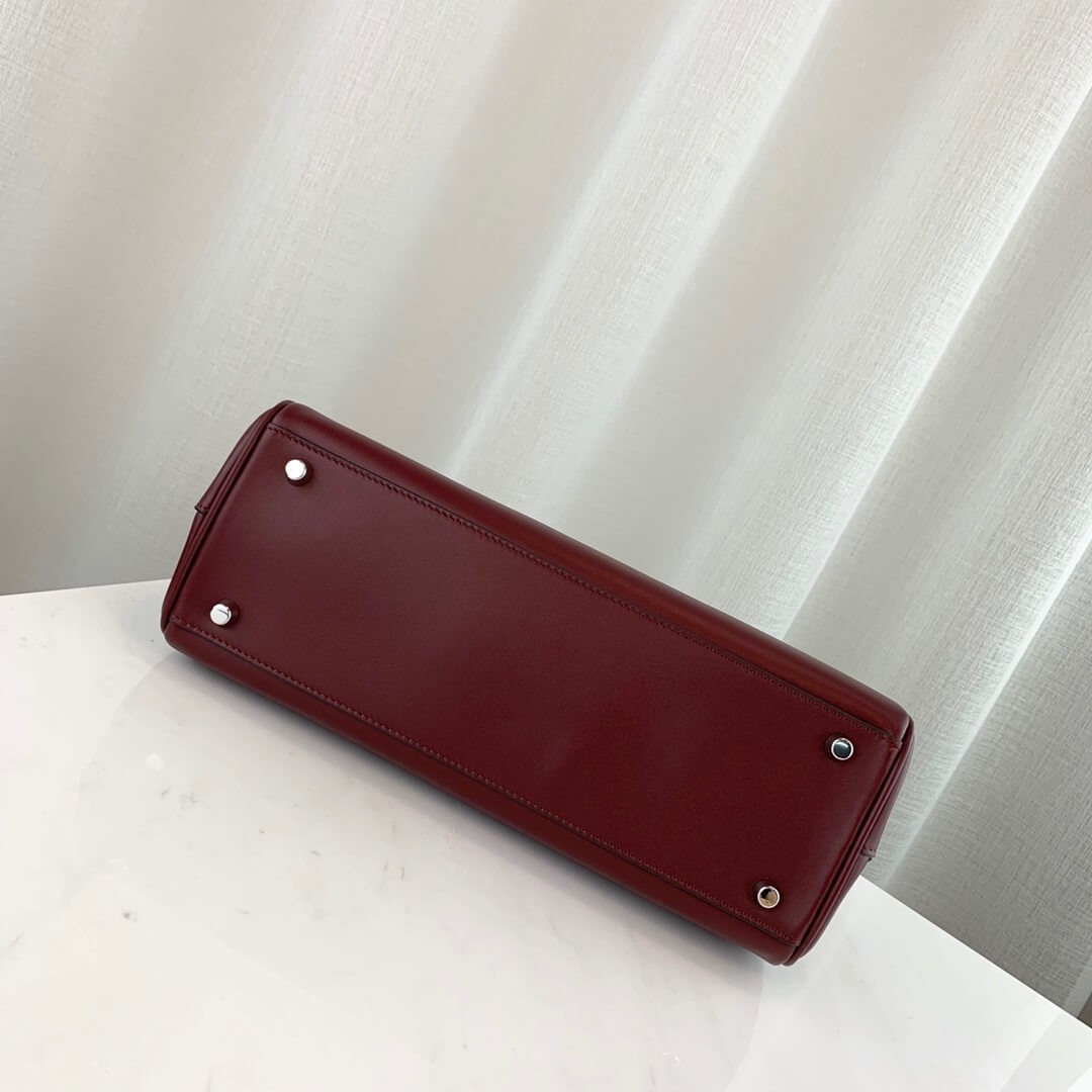 Gucci Zumi Smooth Leather Small Top Handle Bag 569712