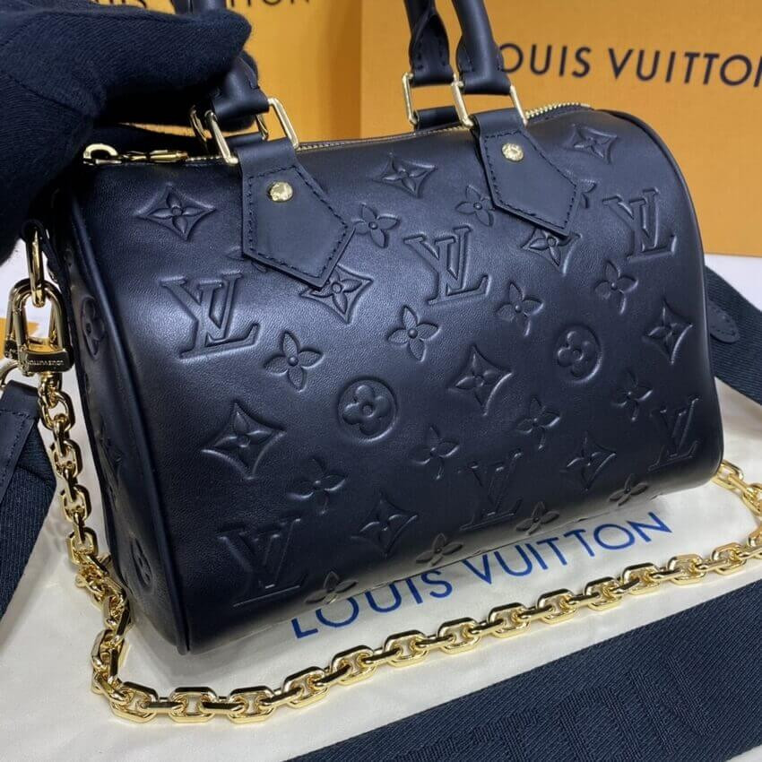 Louis Vuitton Speedy Bandoulière 22 in Black M58631