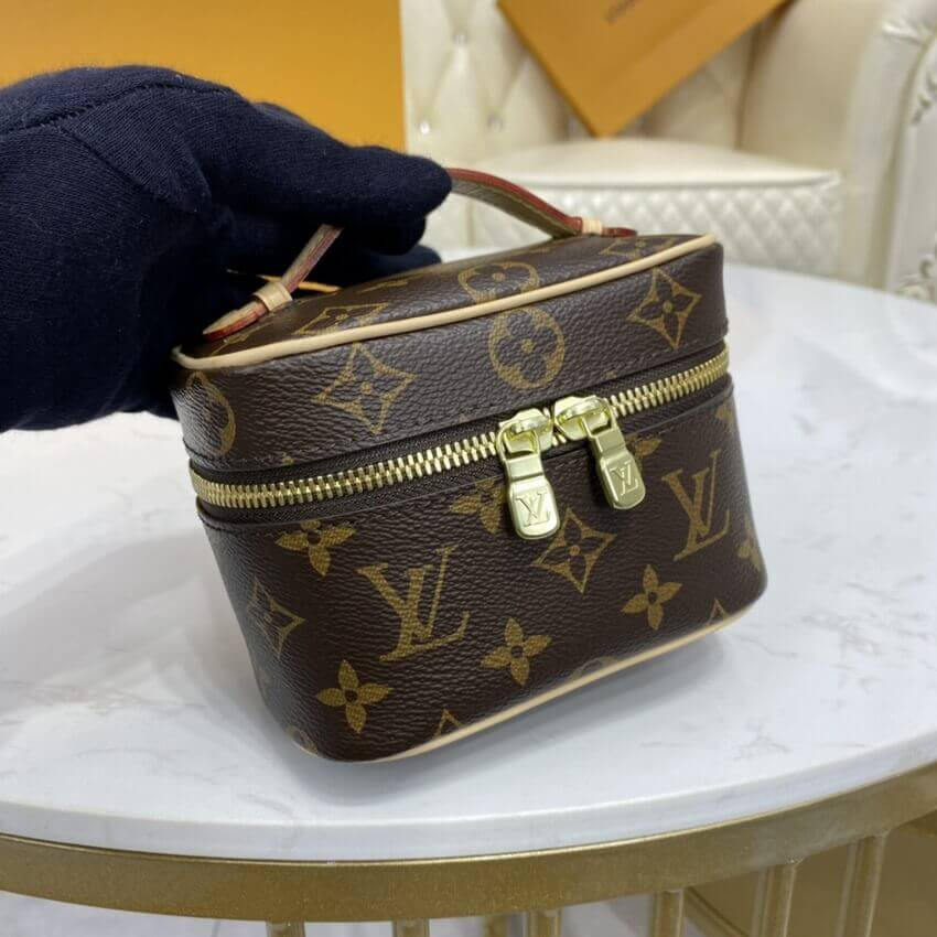 Louis Vuitton Monogram Canvas Nice Mano Toiletry Pouch M44936