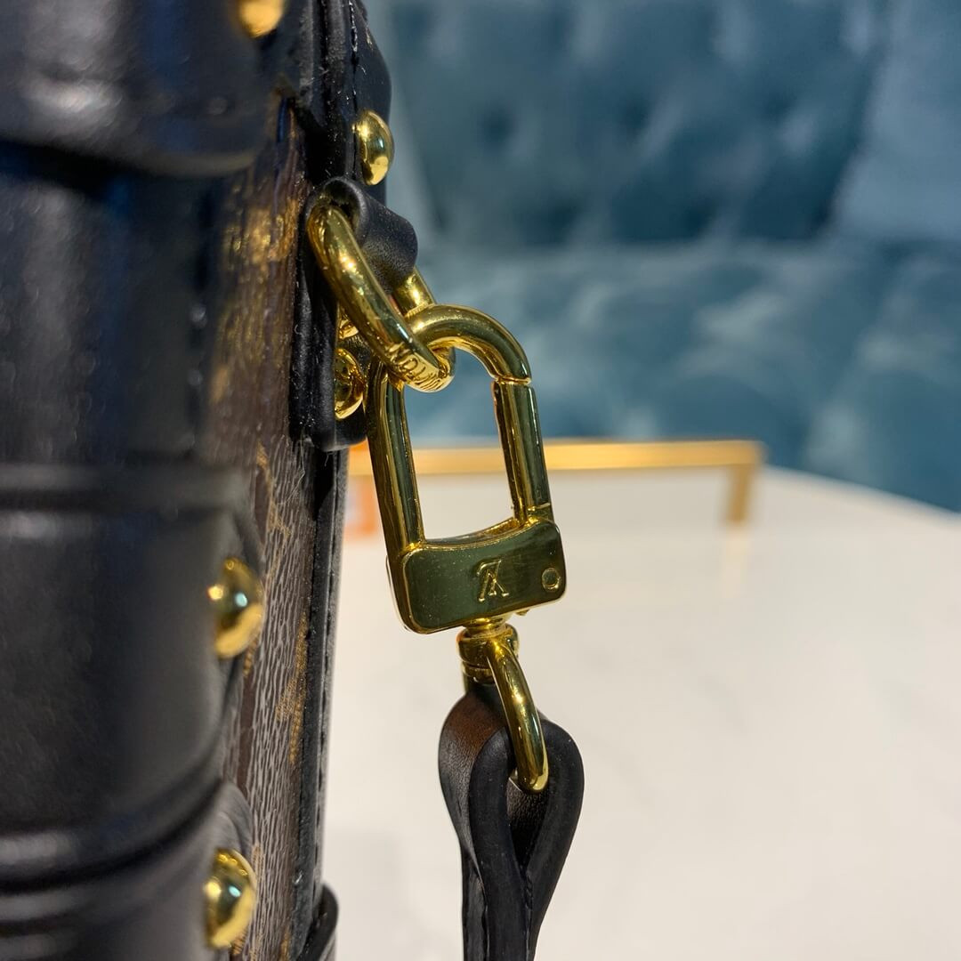 Louis Vuitton Reverse Monogram Kabuki Petite Malle M53544