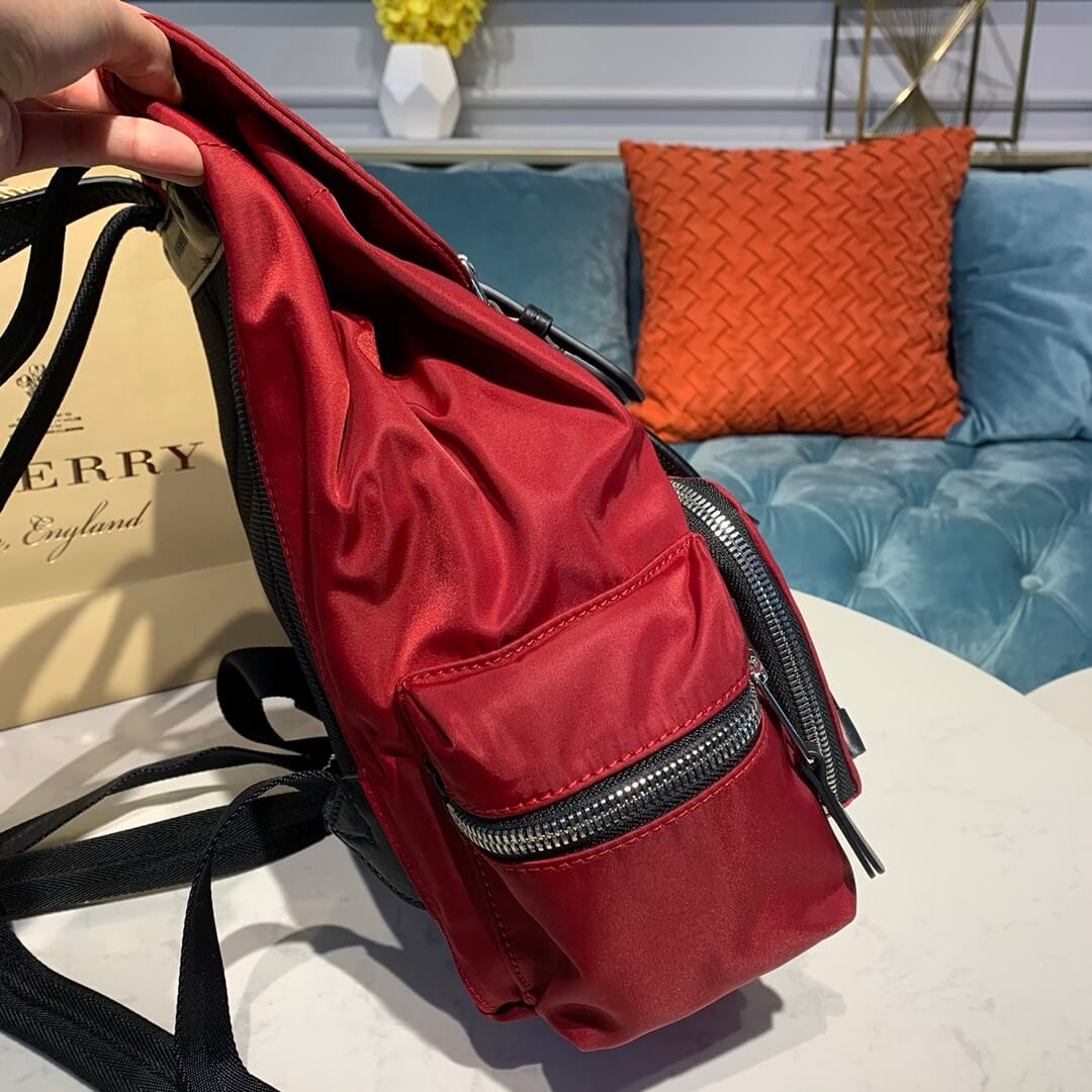 Burberry The Medium Rucksack in Logo Print Nylon 80416201