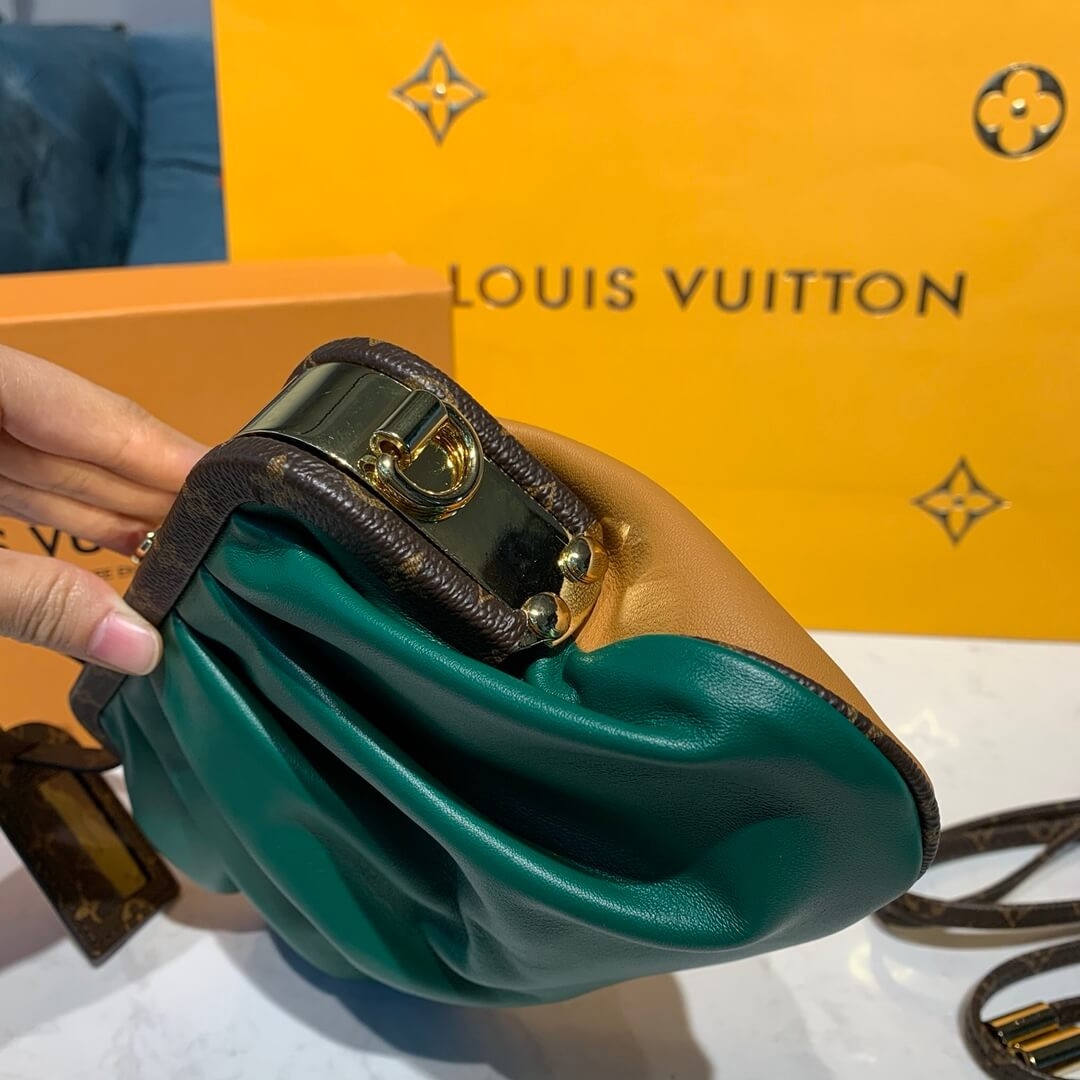 Louis Vuitton Boursicot Bag M67606