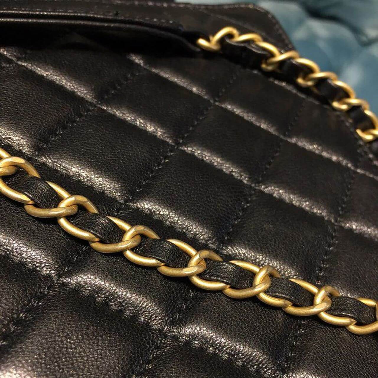 Chanel Pearl Chain Flap Bag  AS0585