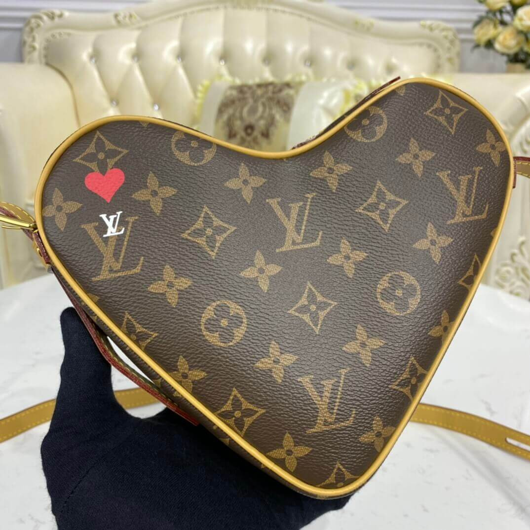 Louis Vuitton Game On Cœur M57456