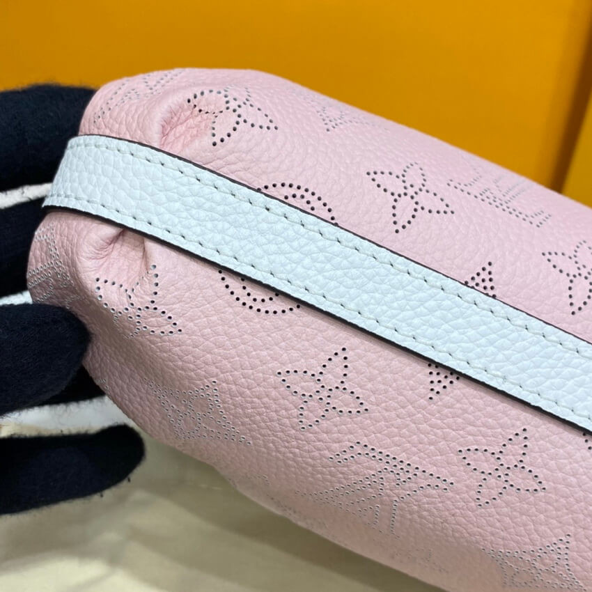 Louis Vuitton Scala Mini Pouch Mahina Leather M80497