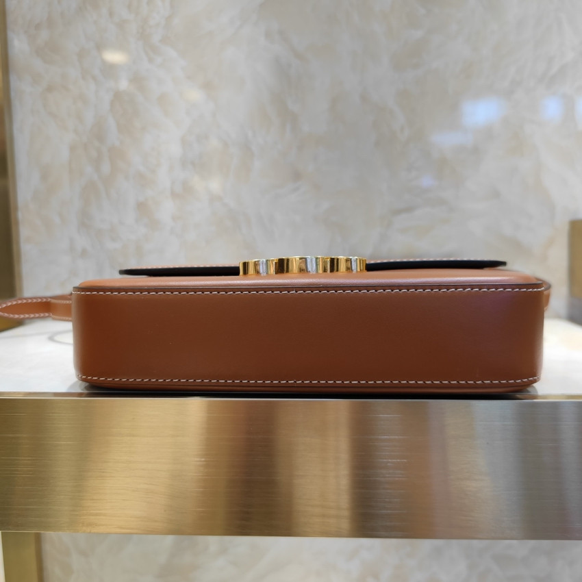 Celine Triomphe Shoulder Bag In Natural Calfskin 194143 Tan