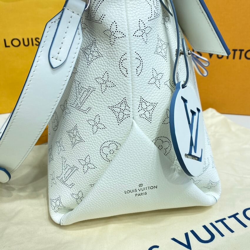 Louis Vuitton Beaubourg Hobo MM M58482 White