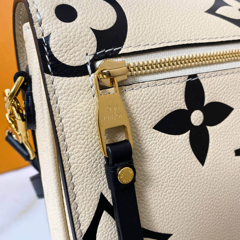 Louis Vuitton LV Crafty Pochette Metis M45384 M45385