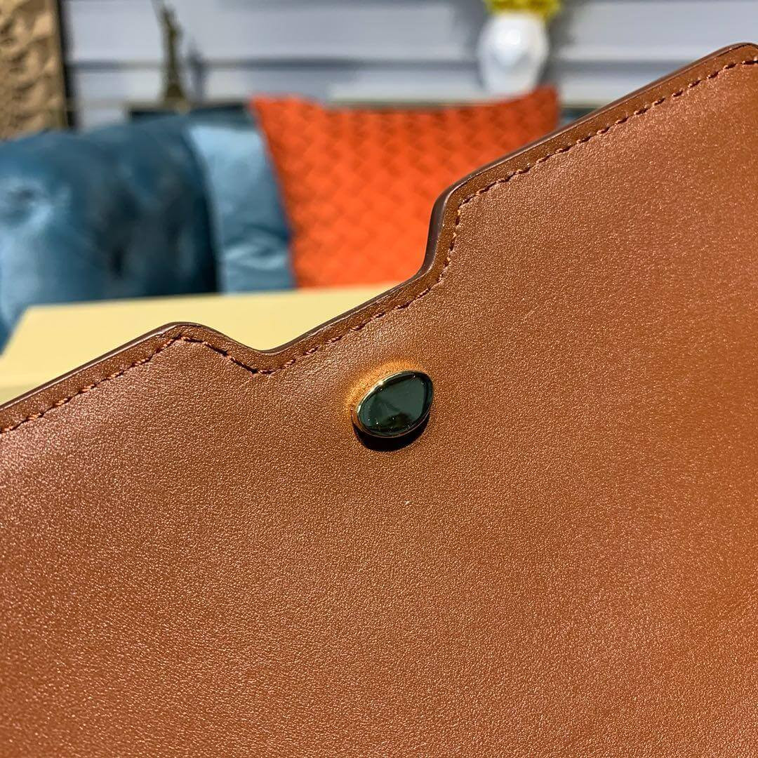 Burberry Belted Leather TB Bag 80122041