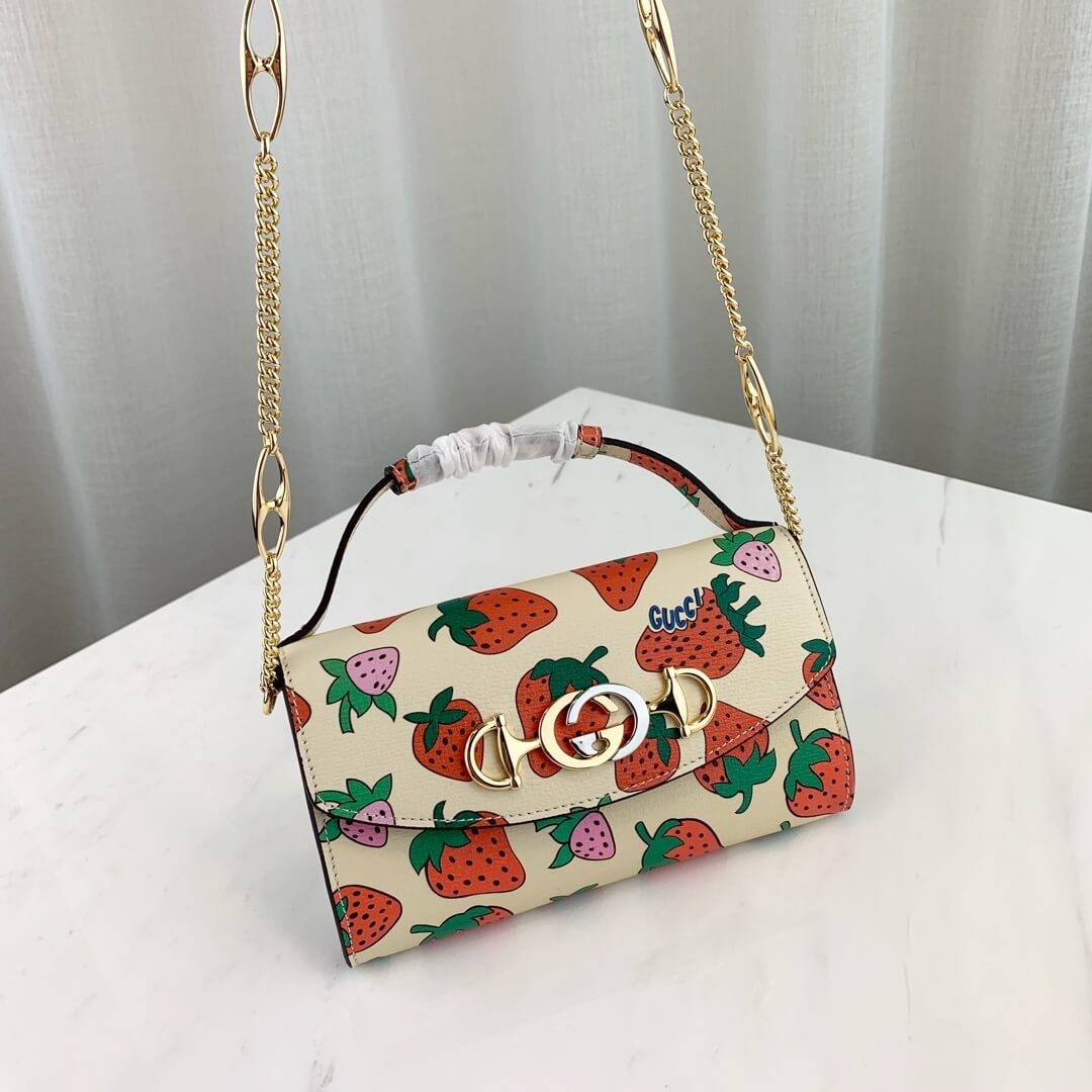 Gucci Zumi Strawberry Print Mini Bag 564718