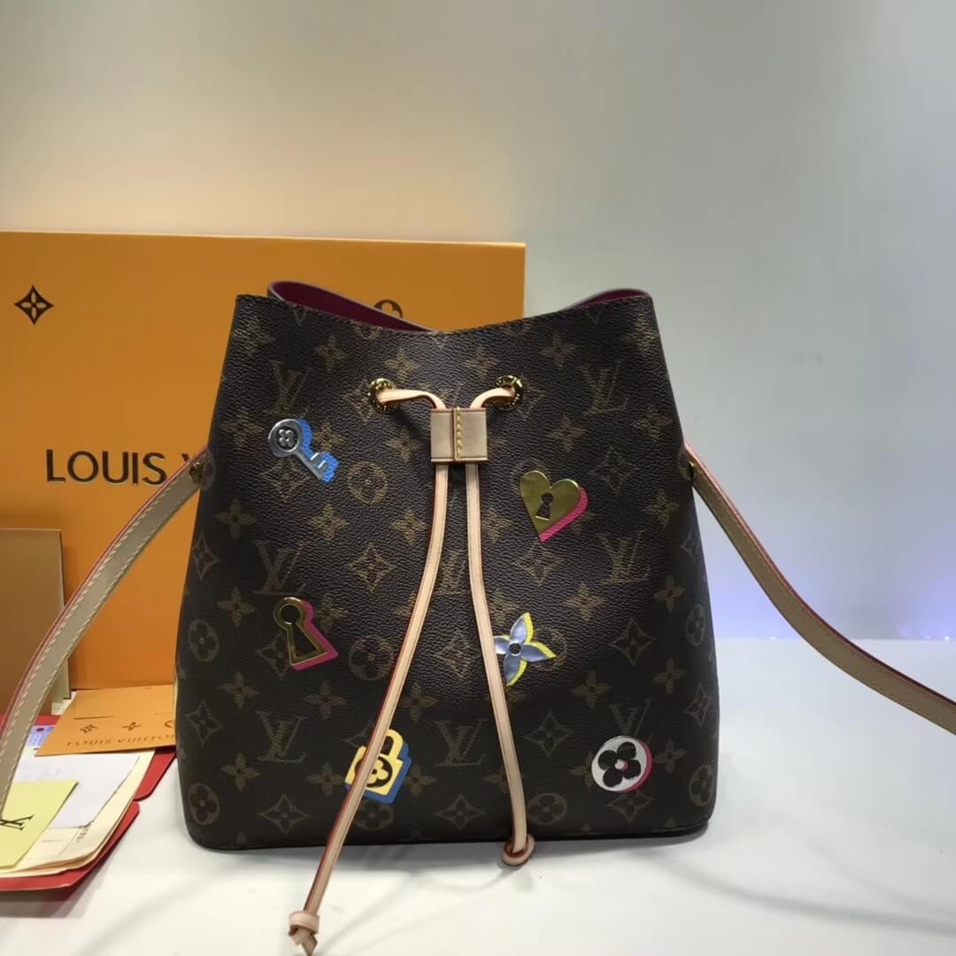 Louis Vuitton Monogram Canvas NeoNoe M44369