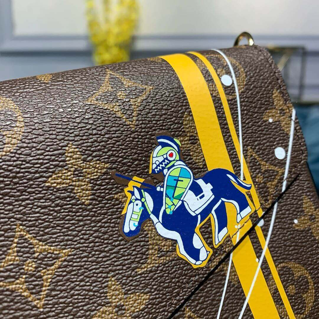 Louis Vuitton Troy Print Pochette Felicie M61276