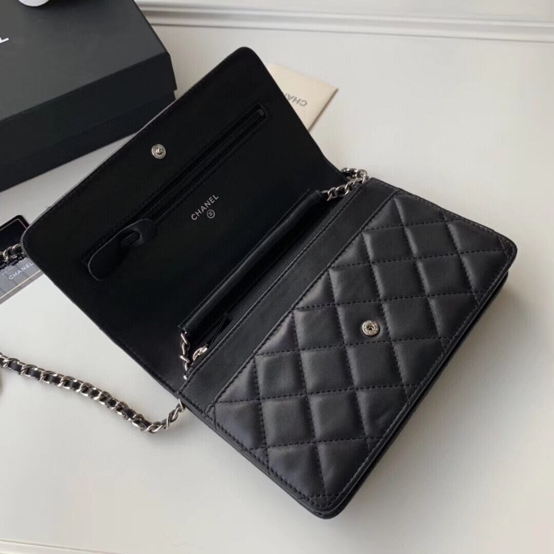 Chanel Classic Lambskin Wallet On Chain WOC AP0250