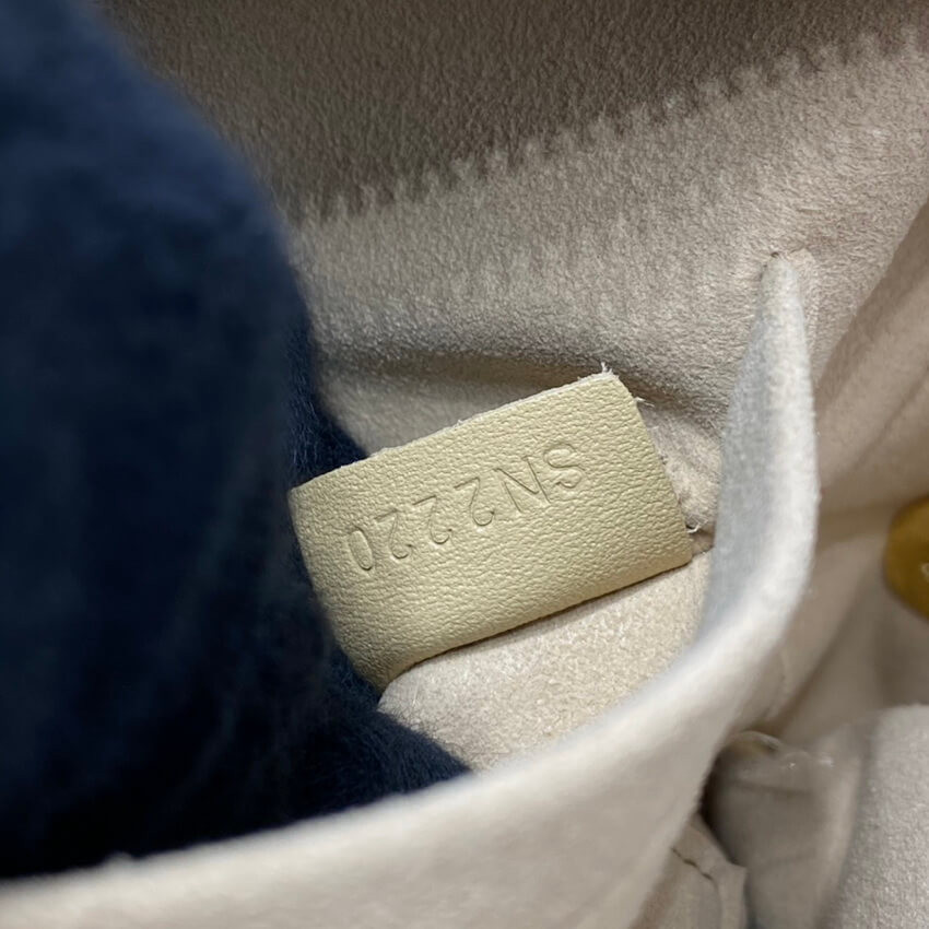 Louis Vuitton Damier Quilt Lambskin Troca MM M59111 M59114