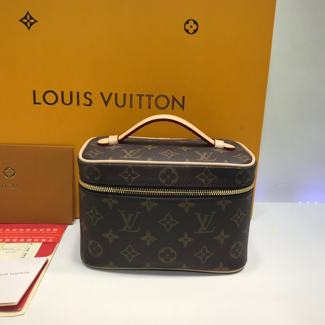 Louis Vuitton Monogram Canvas Nice Cosmetic  Mini M44495