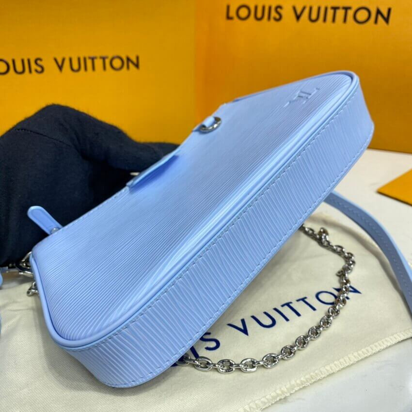 Louis Vuitton Easy Pouch On Strap M80471