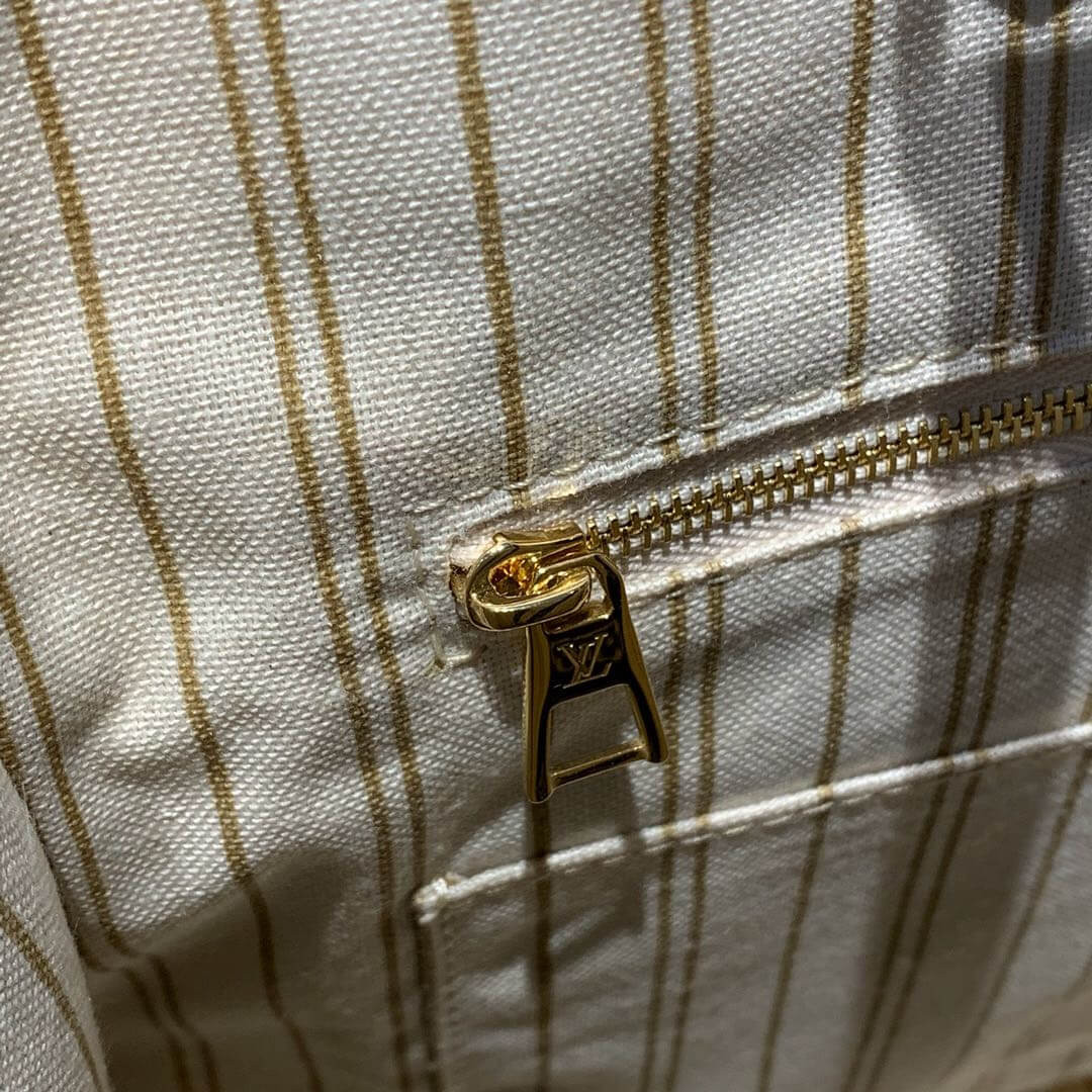 Louis Vuitton Onthego M44675 Ivory/Havana Beige