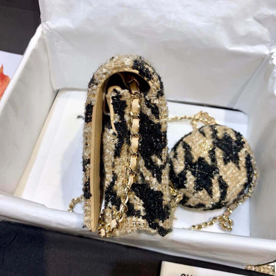 Chanel 19 Tweed Woc With Coin Purse AP0985