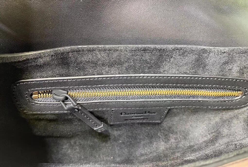 Christian Dior Embroidered Flowers Saddle Bag M0446