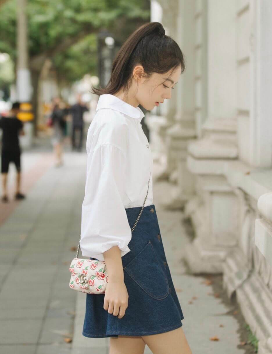 Gucci GG Apple Print Super Mini Bag 476433