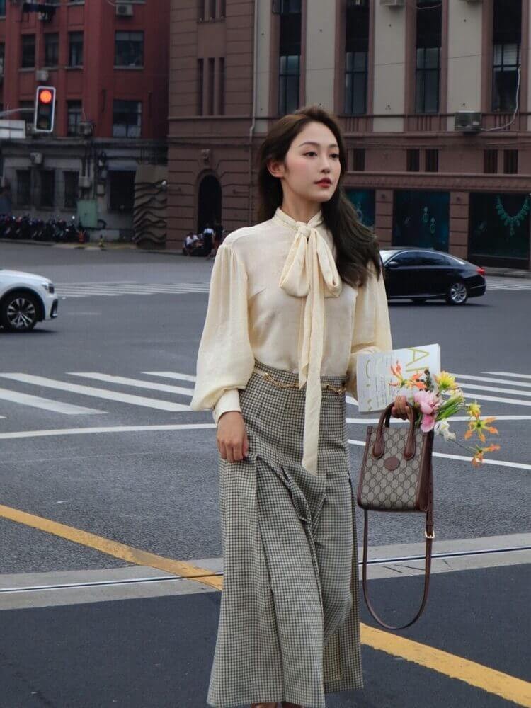 Gucci Mini Tote Bag with Interlocking G in GG Supreme 671623