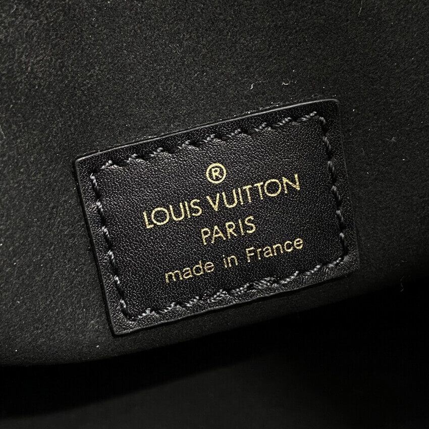 Louis Vuitton On My Side PM M57728