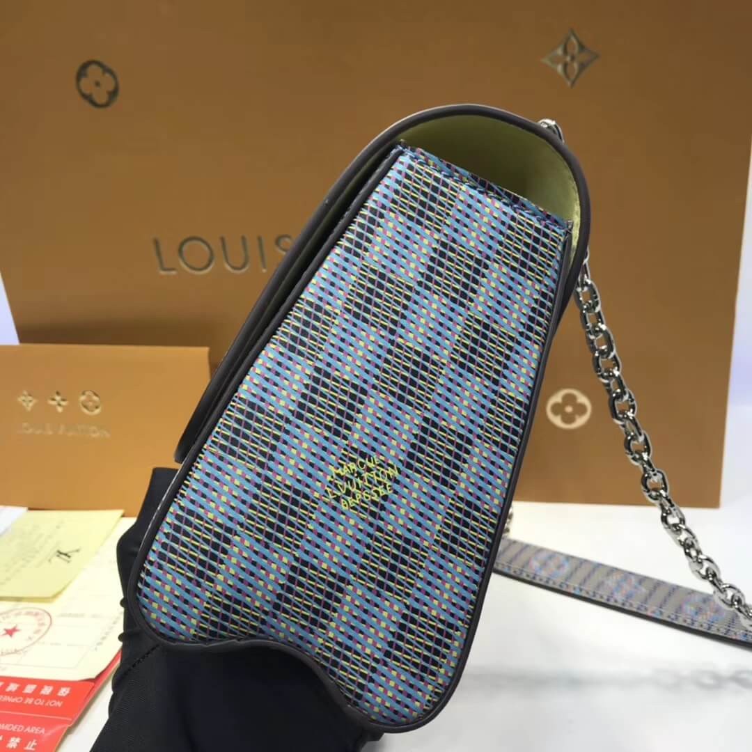 Louis Vuitton Twist MM M55480