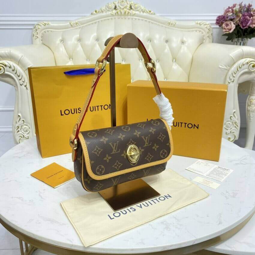 Louis Vuitton Tikal PM Shoulder Bag M40078
