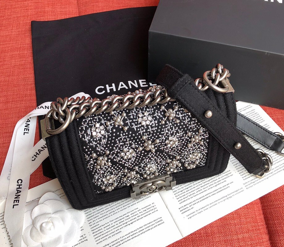 Chanel Small Boy Chanel Handbag A67085