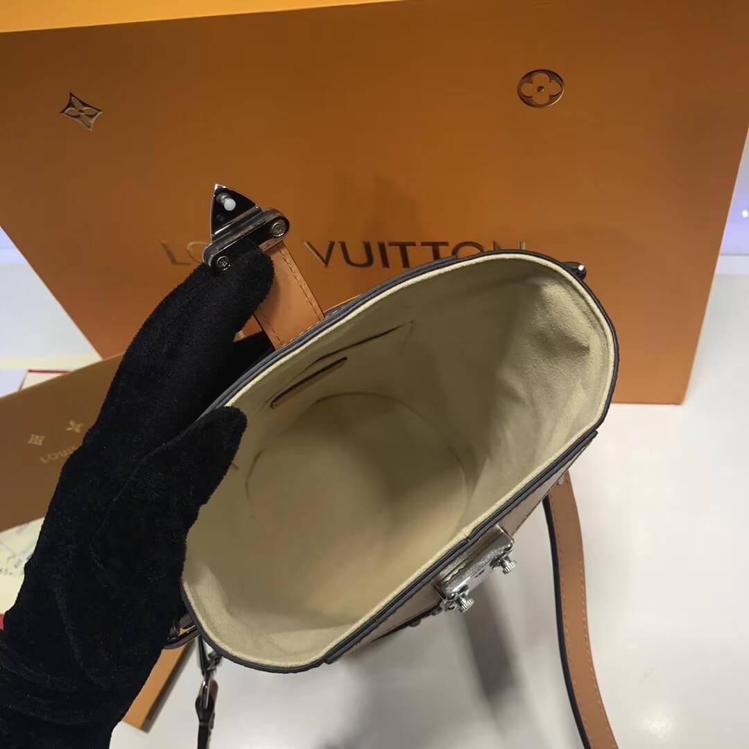 Louis Vuitton Monogram Canvas Duffle Bag M52276