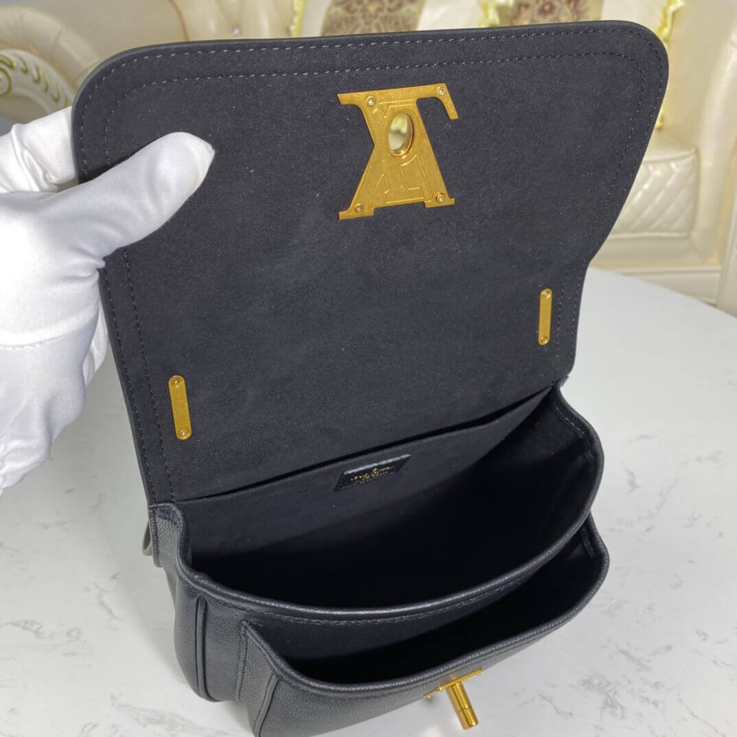 Louis Vuitton Lockme Chain PM M57073