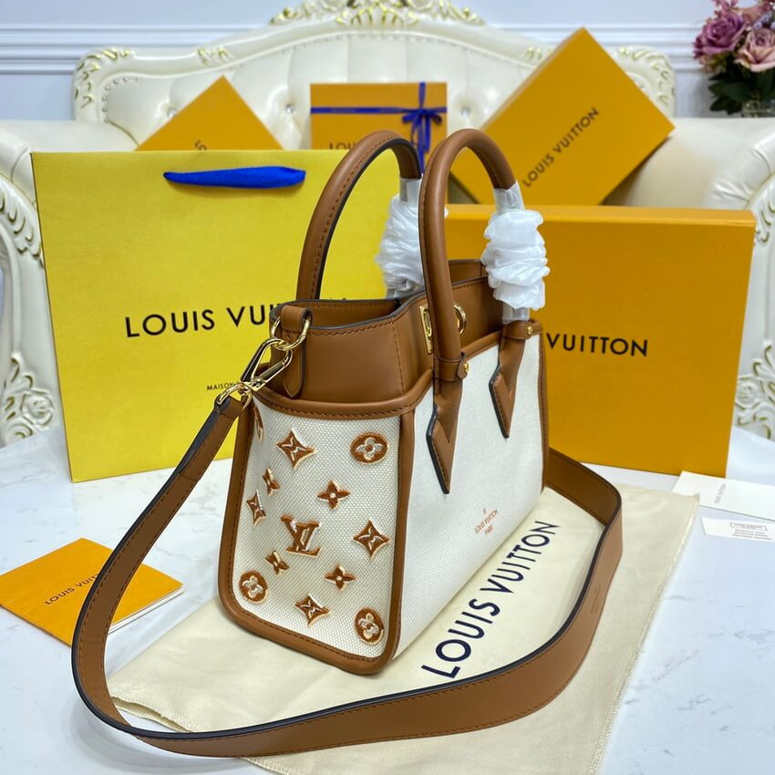 Louis Vuitton On My Side PM M59905