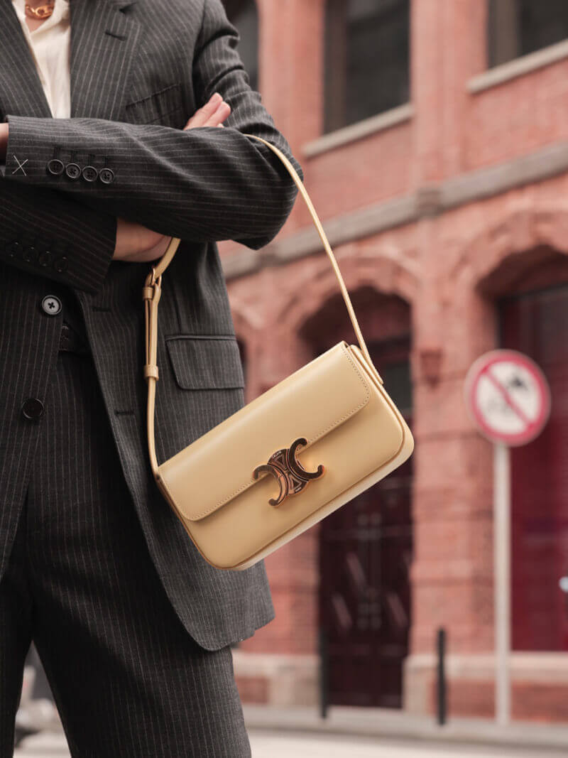 Celine Triomphe Shoulder Bag In Shiny Calfskin 194143 Papyrus